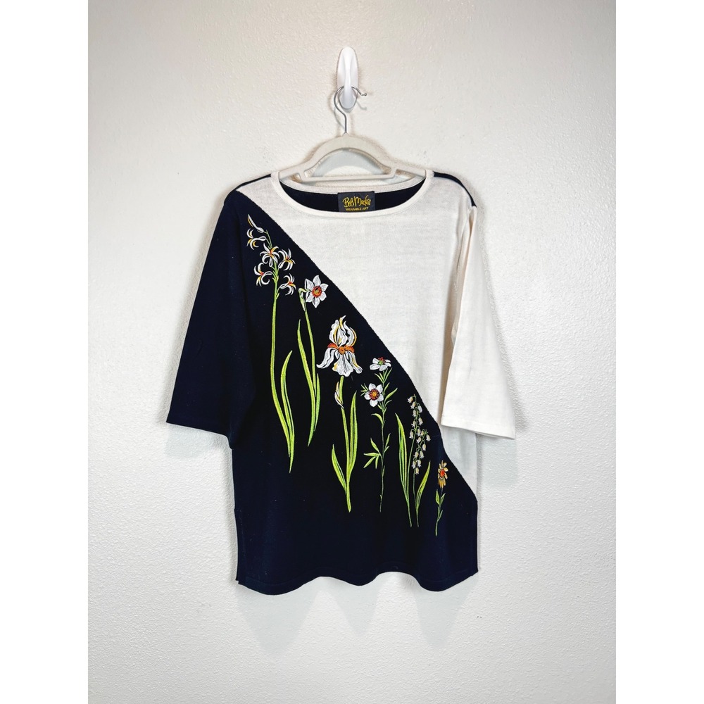 Bob Mackie Sweater Womens Large Black White Floral Wearable Art Knit Top Iris